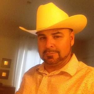 Meet your Posher, Roberto